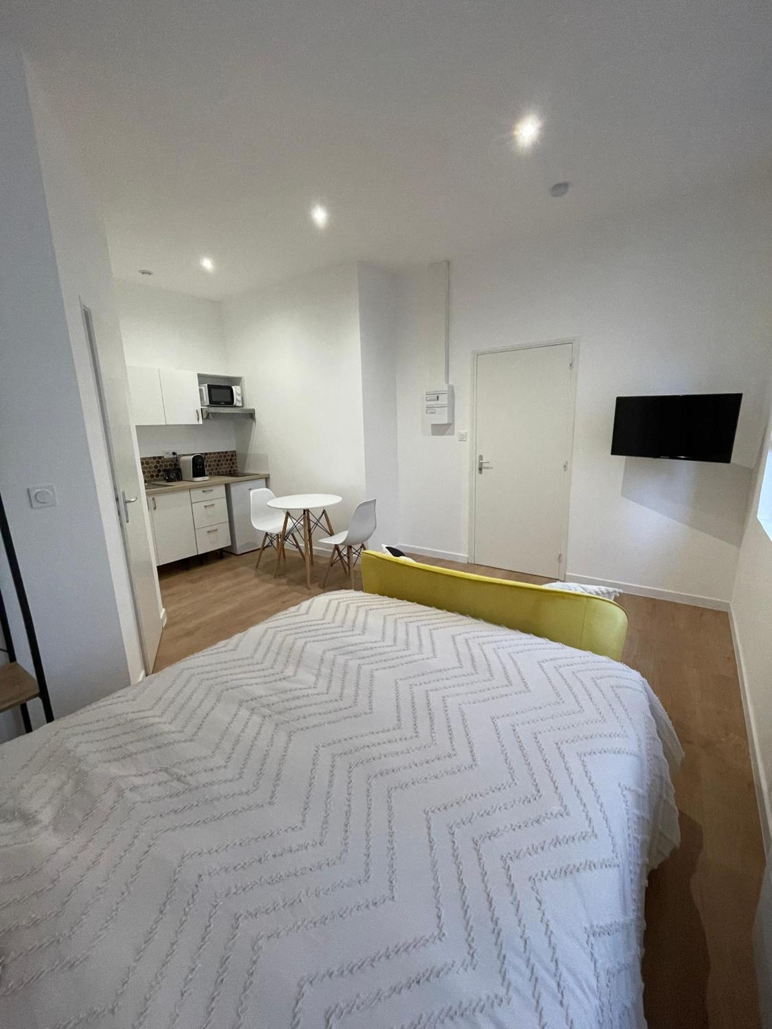 Edenly Stay Saint-Quentin  Exterior photo